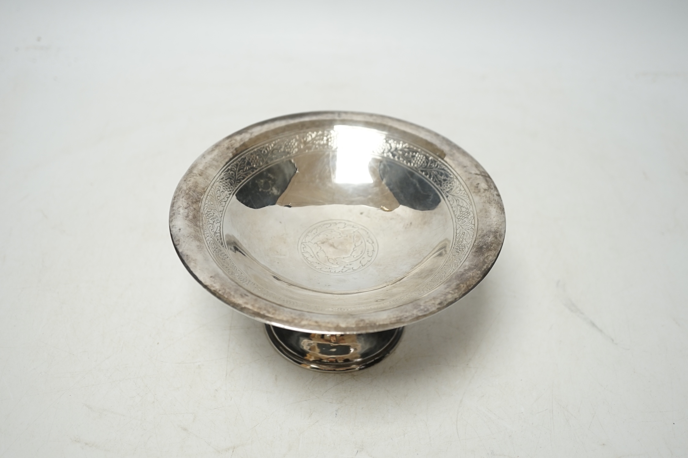 A George V silver pedestal bowl, by Searle & Co, London, 1934, diameter 15.1cm, 7.2oz. Condition - fair